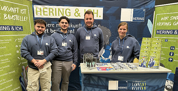 Das HERING-Team auf dem Messestand