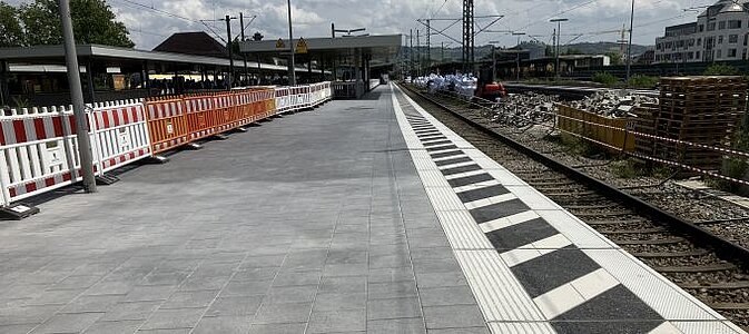 Bau eines modularen Bahnsteigs