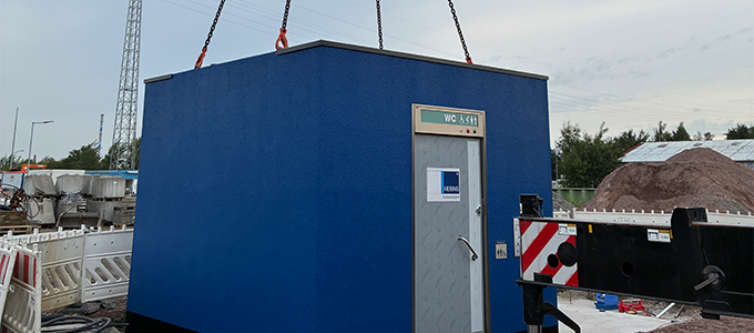 Außenansicht Trucker-WC für Aurubis in Hamburg